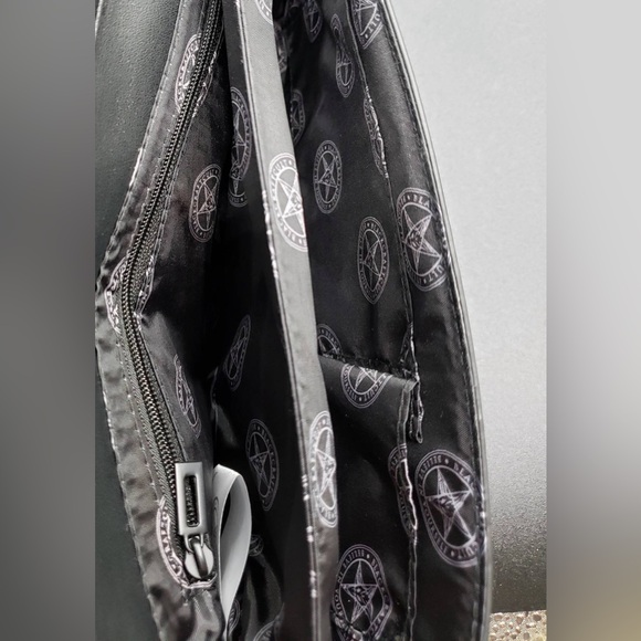 BlackCraft Cult Charlotte Spider Web Quilt Clutch - Picture 7 of 7